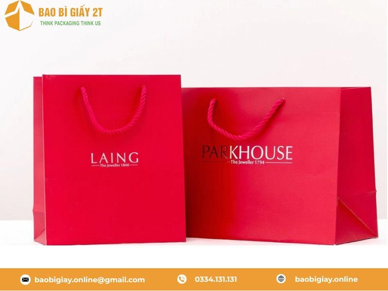 Túi giấy đựng quà tặng đính nơ