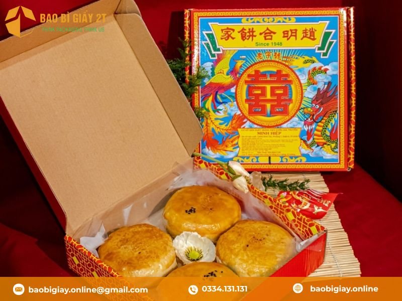 Hộp banh nướng có hình dạng dẹt 